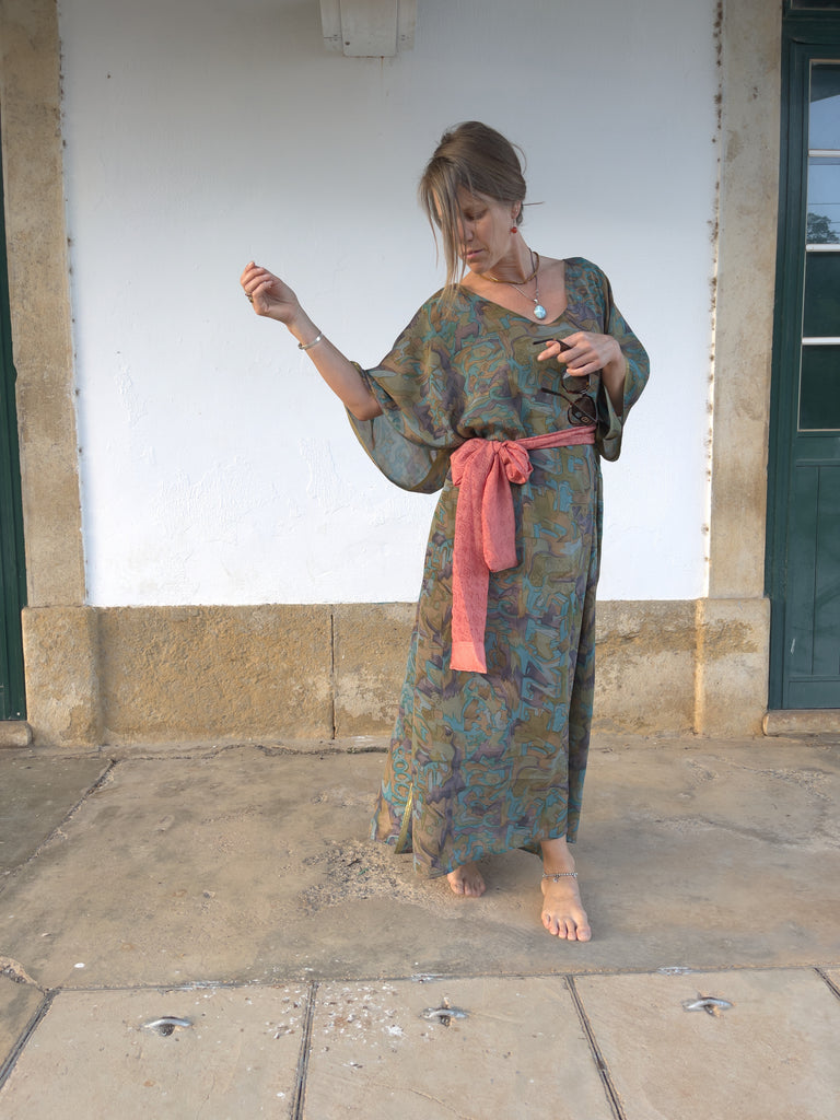 jeya dai, ohmat, sari, ethical fashion, sustainable fashion, debbie , bhakti retreat, yoga, india, portugal, ethial brand pre-loved